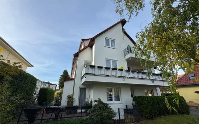 NEU Licht, Platz, Lebensqualität! Individuelle Dachgeschoss-Maisonette in gepflegter Stadtvilla!